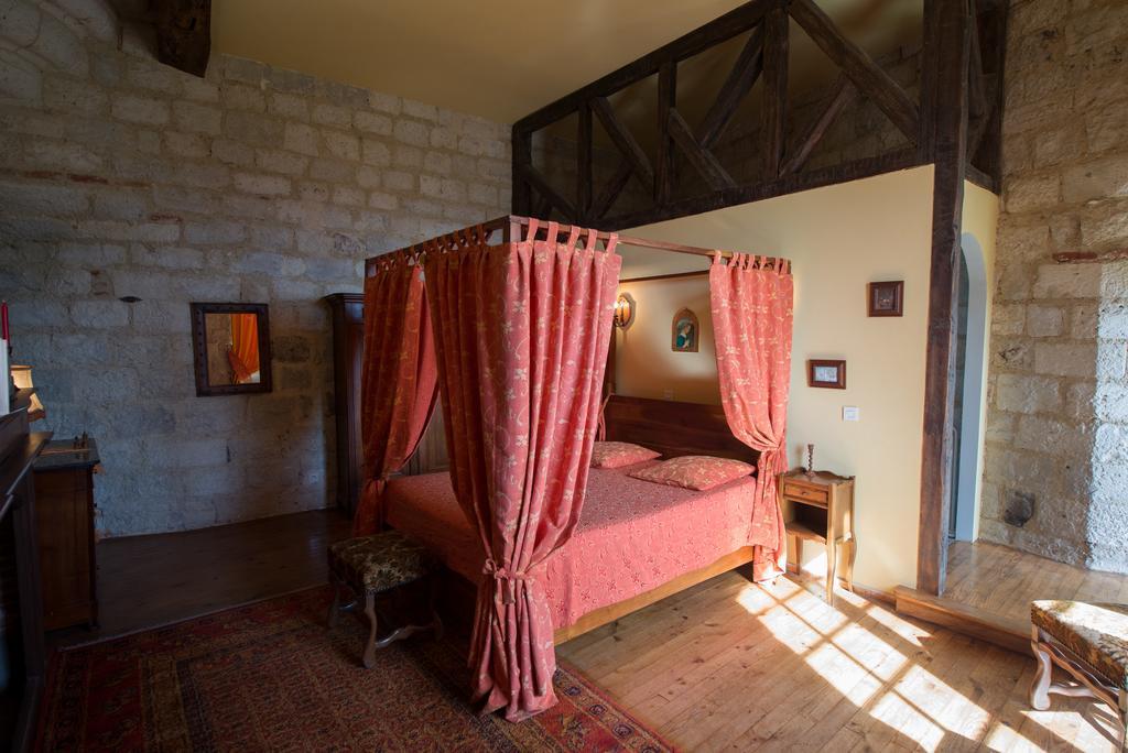Chateau De Goudourville Villa Habitación foto